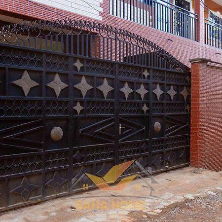 Le Luxe A Yaounde Chez Saha Home Exterior photo